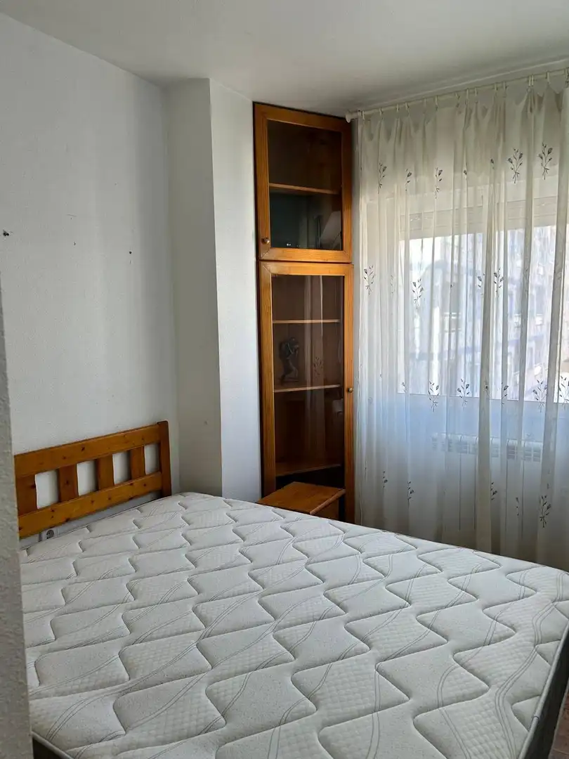Schlafzimmer von Wohnung zum Verkauf in Torrevieja mit Klimaanlage, Heizung und Privatgarten