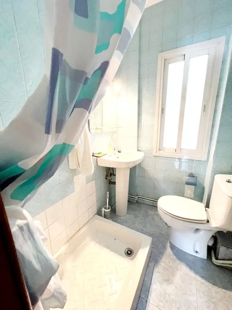 Baño de Piso en venta en Alcalá de Henares con Aire acondicionado, Calefacción y Terraza
