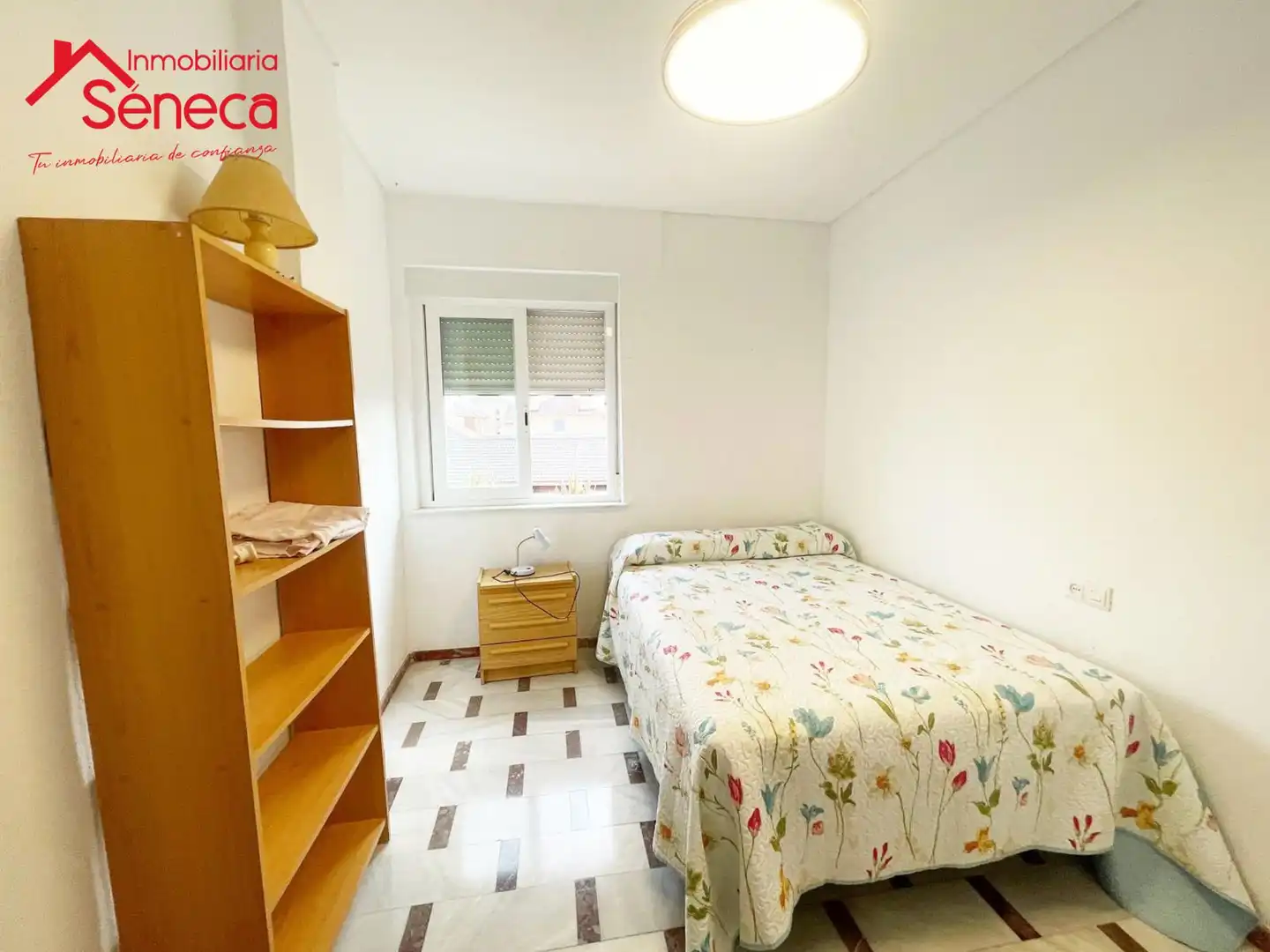 Habitación de Piso de alquiler en Córdoba con Aire acondicionado, Terraza y Amueblado