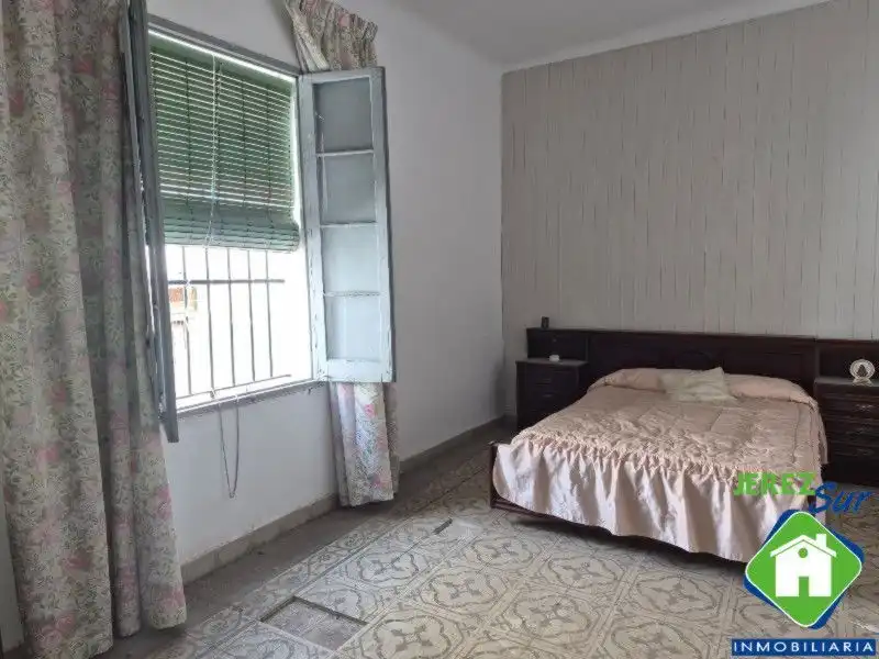 Dormitori de Casa o xalet en venda en Jerez de la Frontera amb Traster