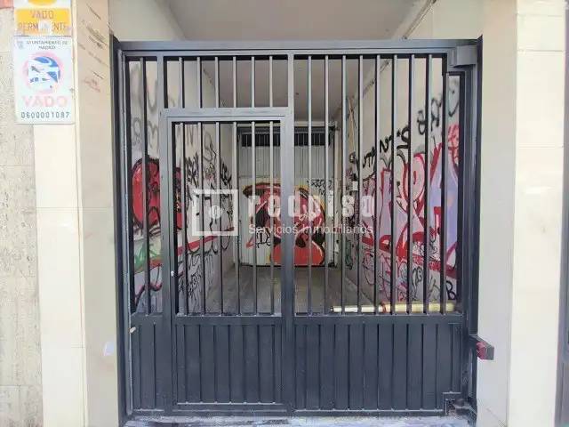 Garage for sale in Madrid
