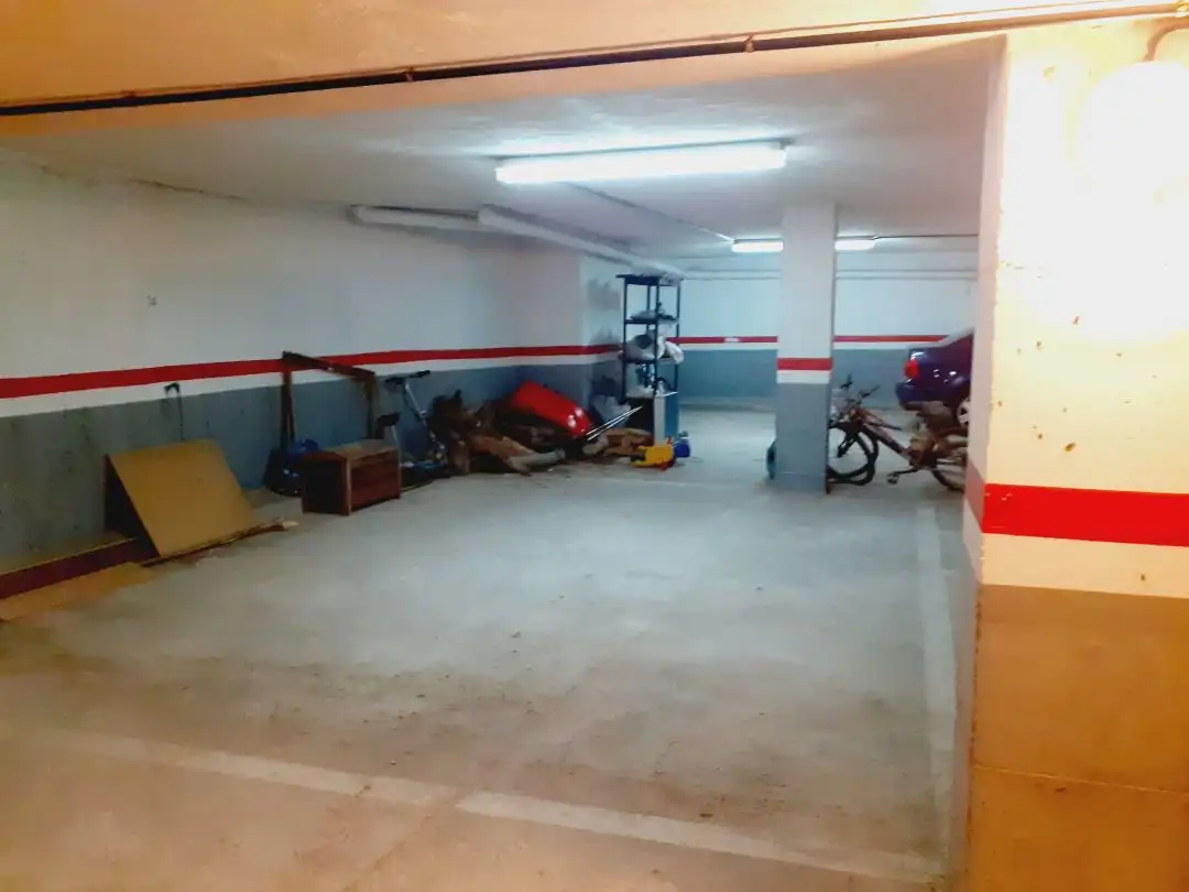 Parking de Piso en venta en Valgañón con Calefacción y Amueblado