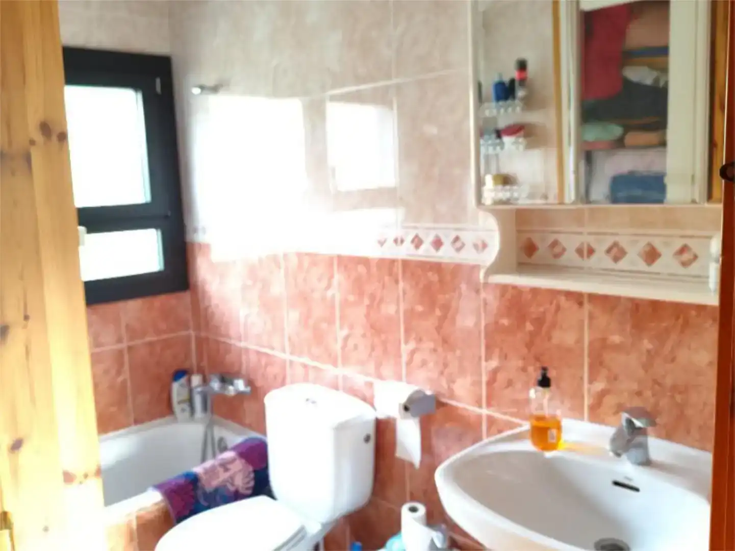 Badezimmer von Haus oder Chalet zum Verkauf in Sant Pere de Ribes mit Schwimmbad und Balkon