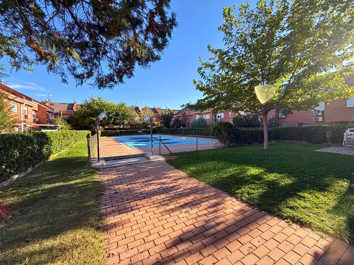 Piscina de Casa adosada en venta en Casco Histórico