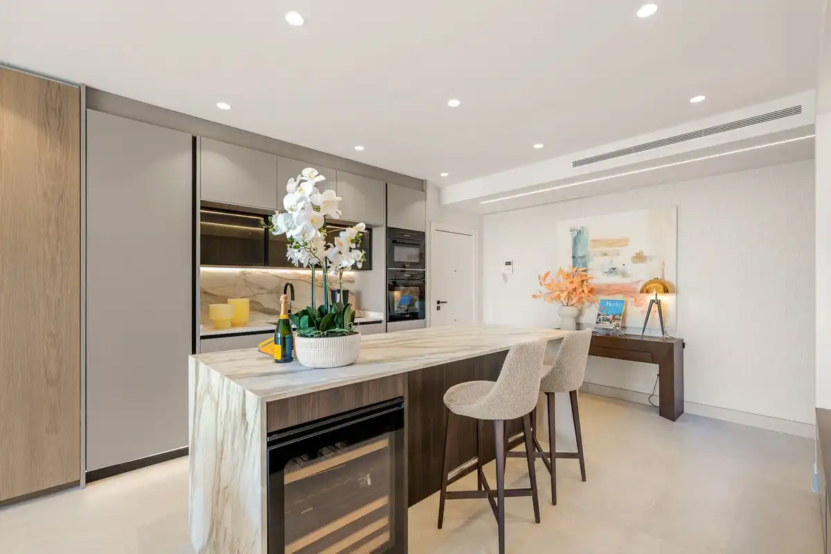 Apartament amb terrassa en venda a Selwo, imagen 5
