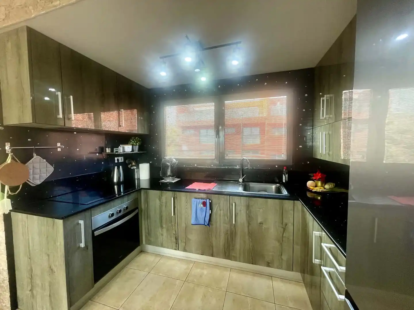 Cocina de Dúplex en venta en Antigua con Terraza y Amueblado