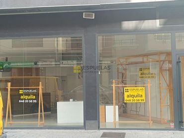 Gewerbefläche zur Miete in Calle Juan Carlos I 15