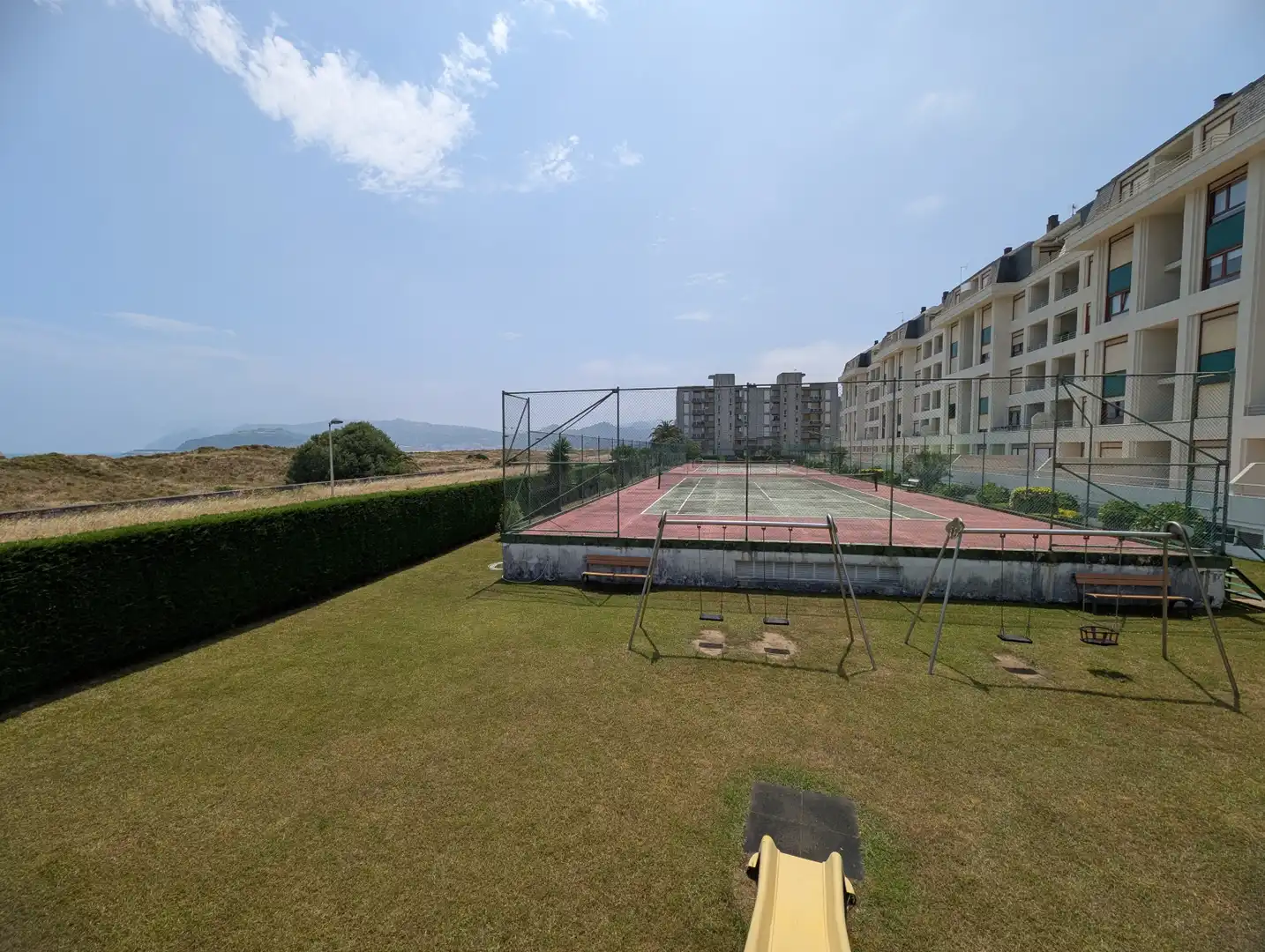 Flat for sale in Laredo - CALLE ENRIQUE MOWINCKEL- RCIA AMANECER, 84, Zona Playa