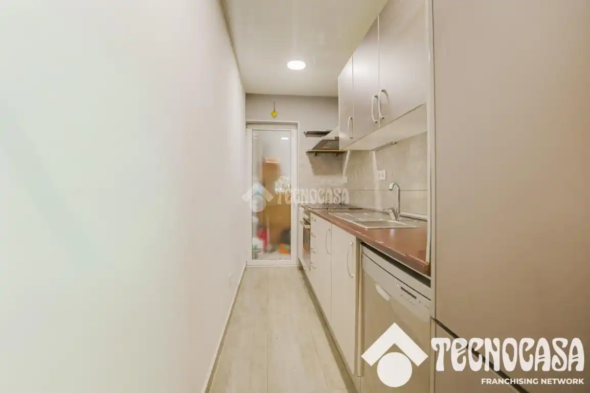 Cocina de Piso en venta en Barcelona con Calefacción y Parquet