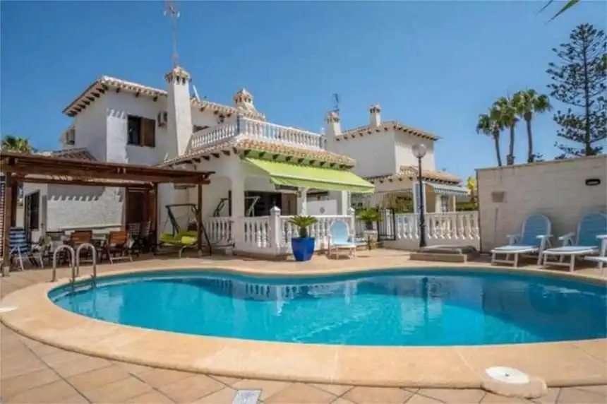 Adossat amb piscina en venda a Orihuela Costa, imagen 3
