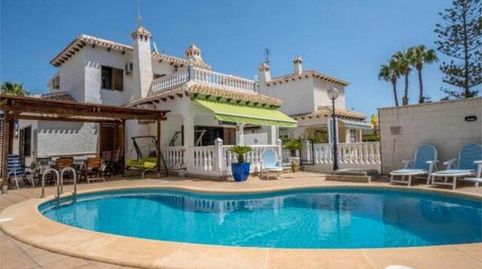 Foto 3 de Casa adosada en venta en La Zenia, Orihuela