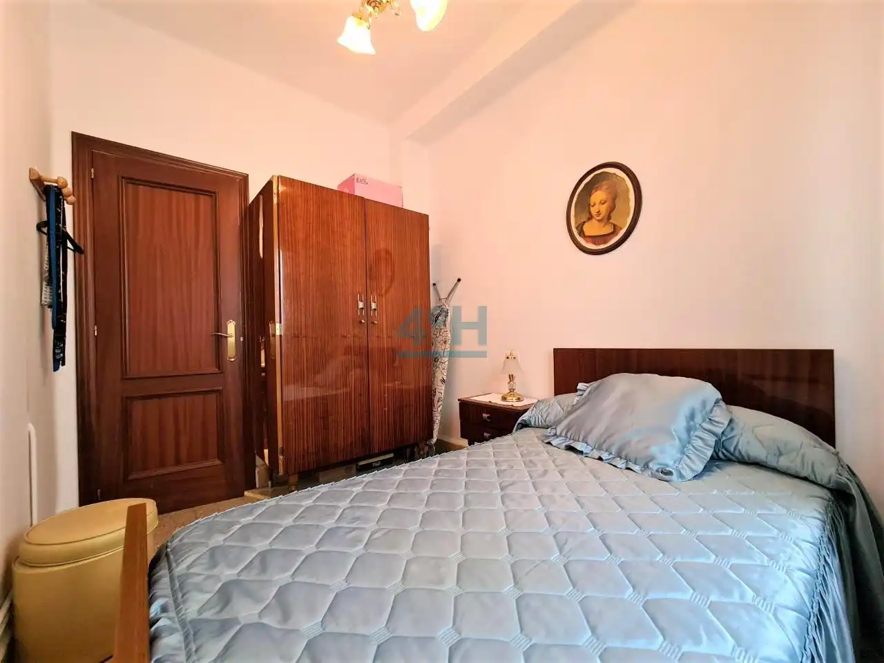 Dormitori de Casa o xalet en venda en Ourense Capital  amb Calefacció, Jardí privat i Terrassa
