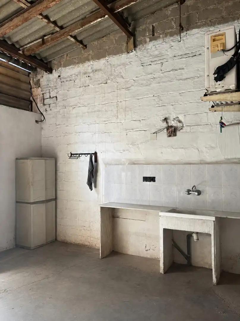 Küche von Einfamilien-Reihenhaus zum Verkauf in Valencia mit Klimaanlage, Terrasse und Abstellraum
