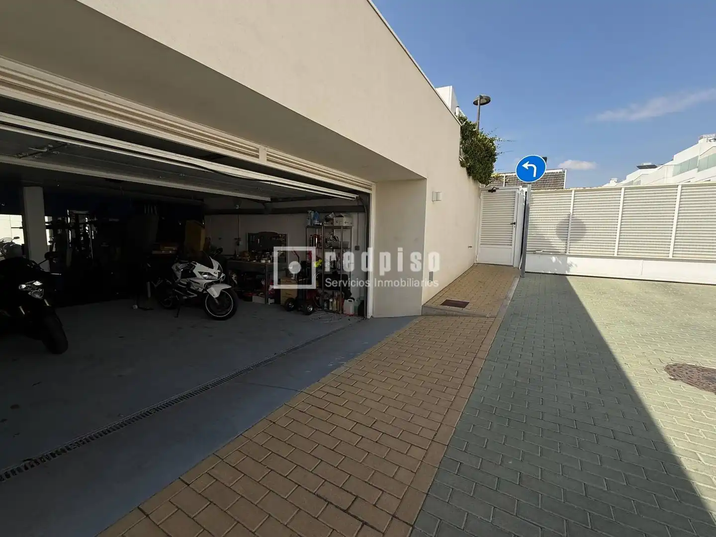 Vista exterior de Casa o chalet en venta en Tres Cantos con Aire acondicionado, Calefacción y Terraza