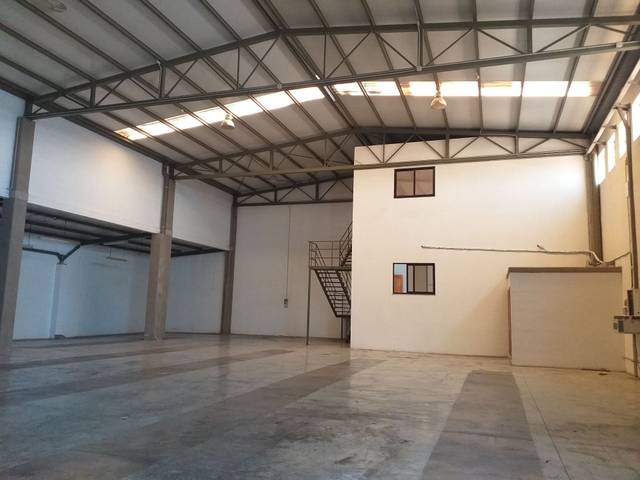 Nave industrial en Alquiler en Buenos Aires - Chamberí - Las Moraditas