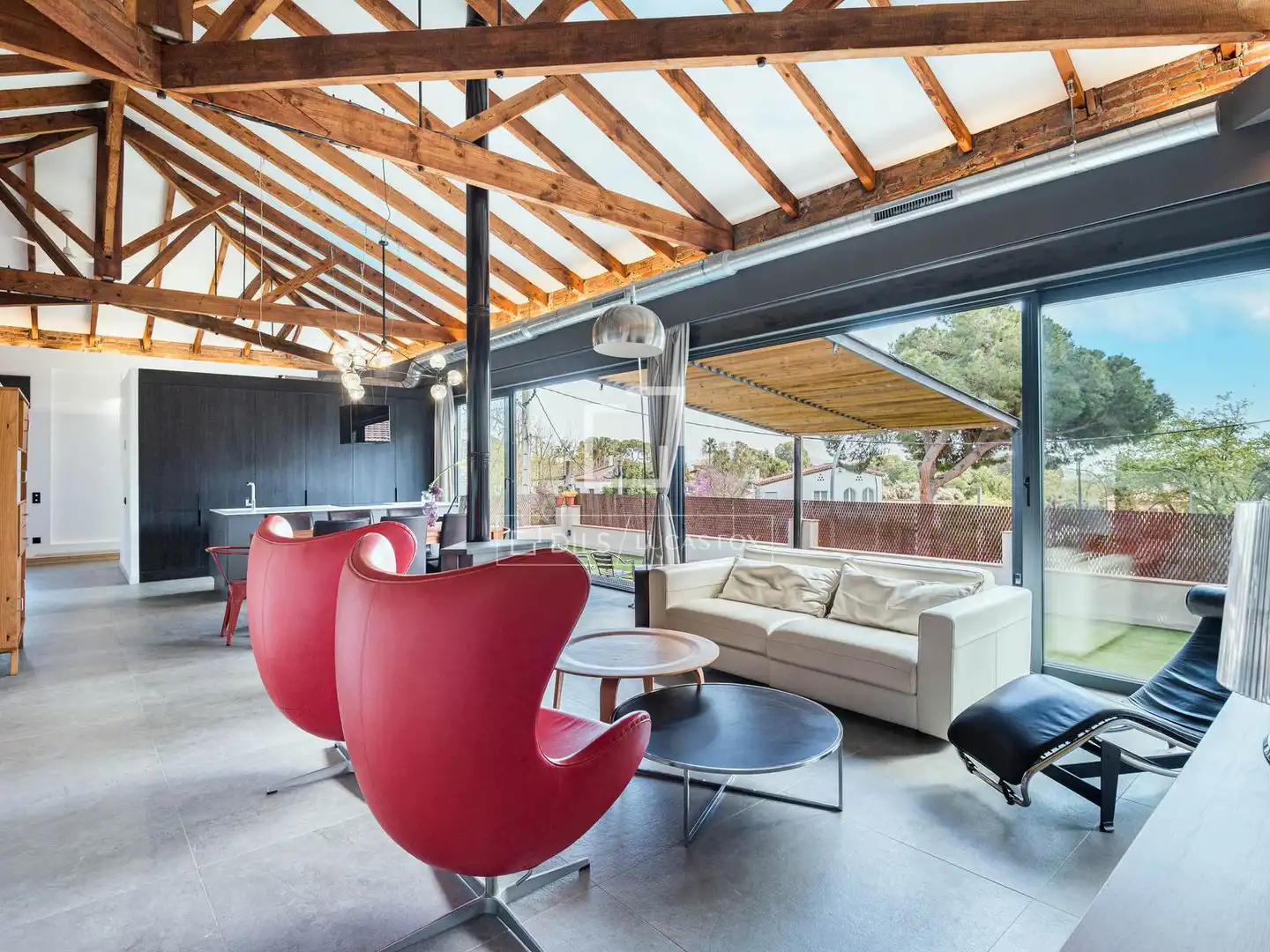Sala d'estar de Casa o xalet en venda en Cerdanyola del Vallès amb Aire condicionat, Calefacció i Jardí privat