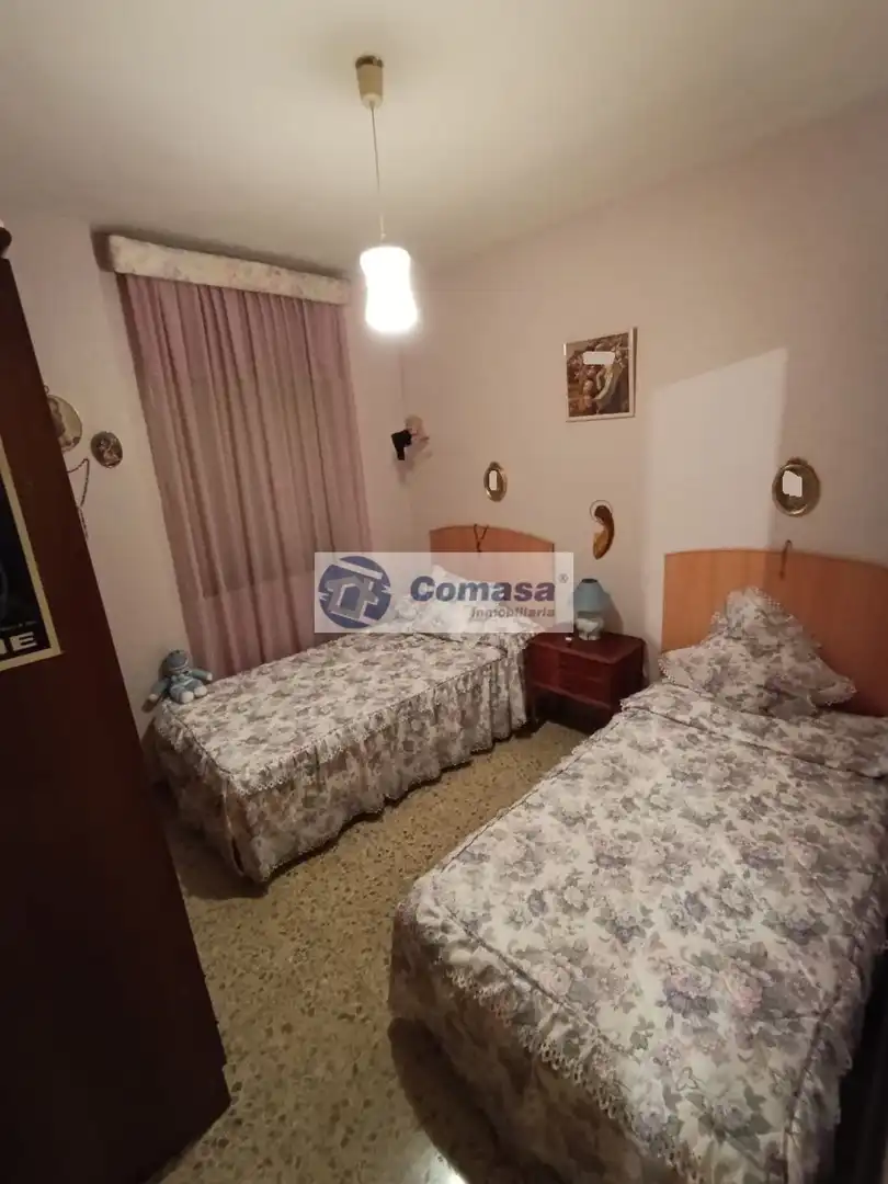 Piso con ascensor en venta en Martos, imagen 5