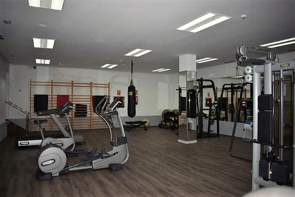 Apartamento de alquiler en Marbella con Aire acondicionado, Terraza y Amueblado
