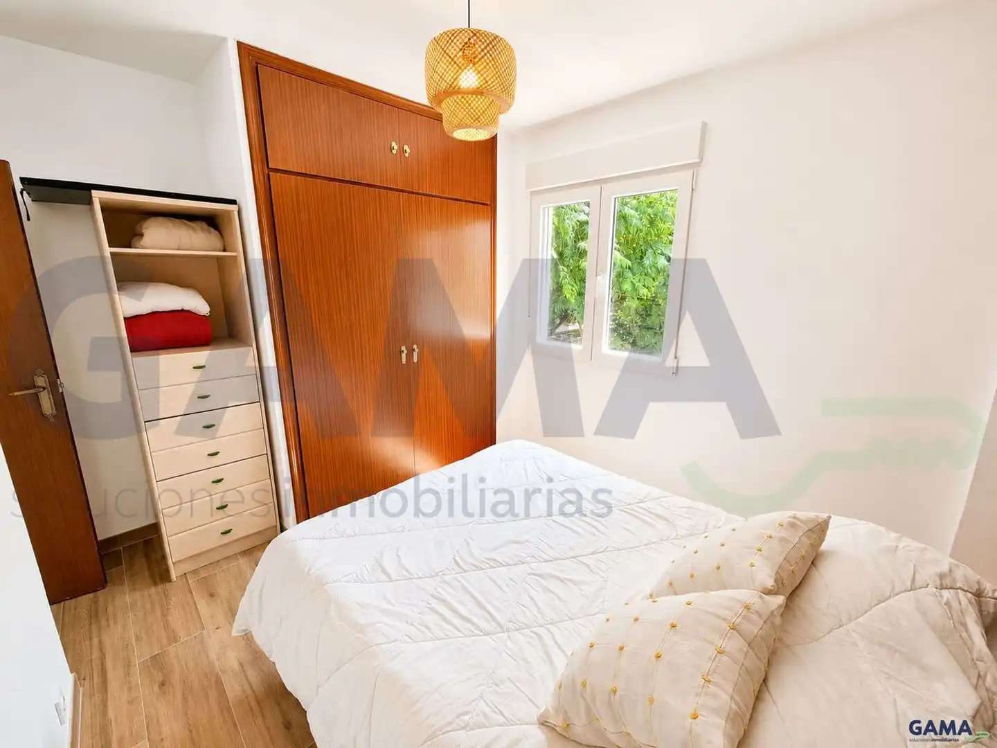 Bedroom of Houses for sale in Alberic  with Air Conditioner, Terrace and Swimming Pool