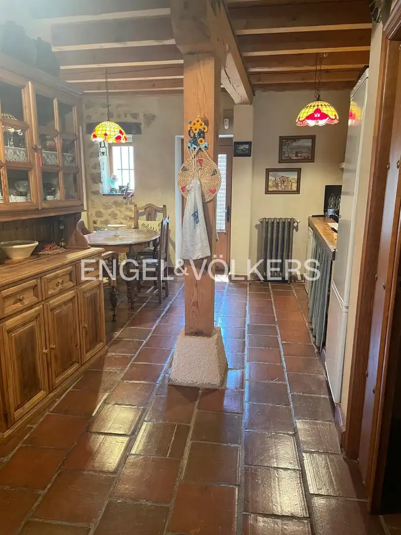 Casa o chalet en venta en Condado de Castilnovo con Aire acondicionado, Calefacción y Jardín privado