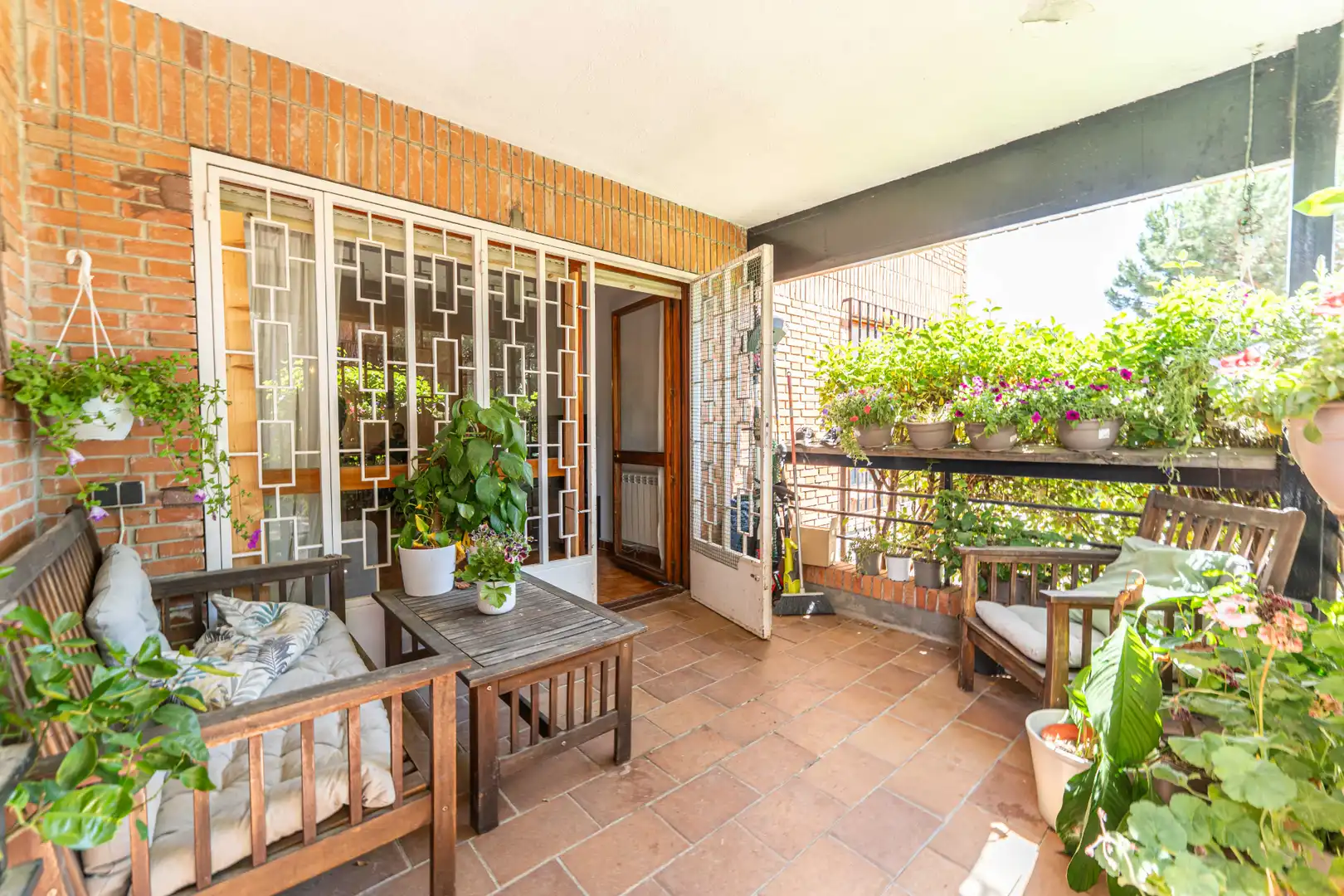 Terrassa de Pis en venda en Hoyo de Manzanares amb Calefacció, Jardí privat i Parquet