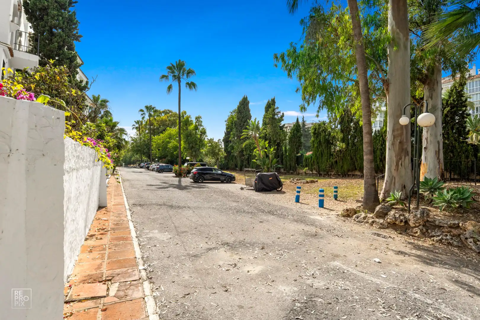 Vista exterior de Àtic en venda en Nueva Andalucía