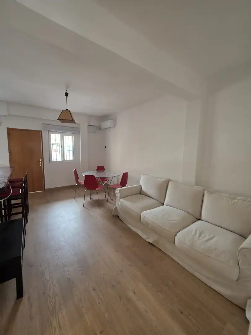 Living room of Flat for rent in Valencia  with Air Conditioner, Furnished and Oven