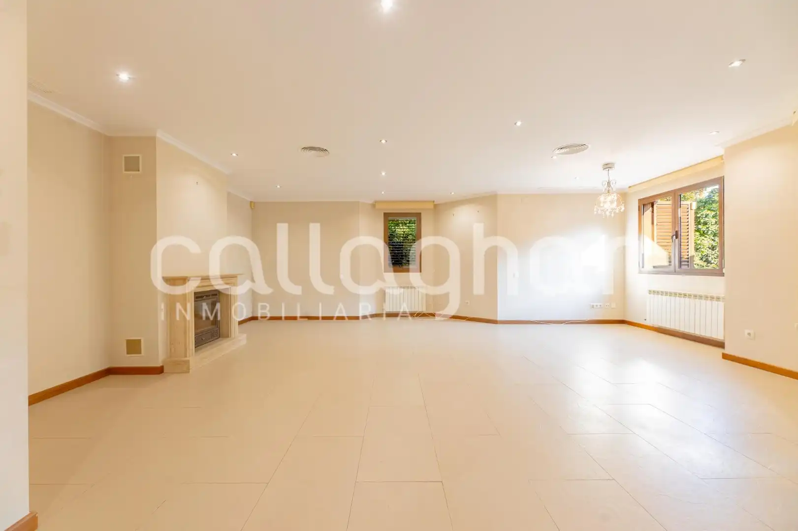 Haus oder Chalet zum Verkauf in Bétera mit Klimaanlage, Heizung und Privatgarten