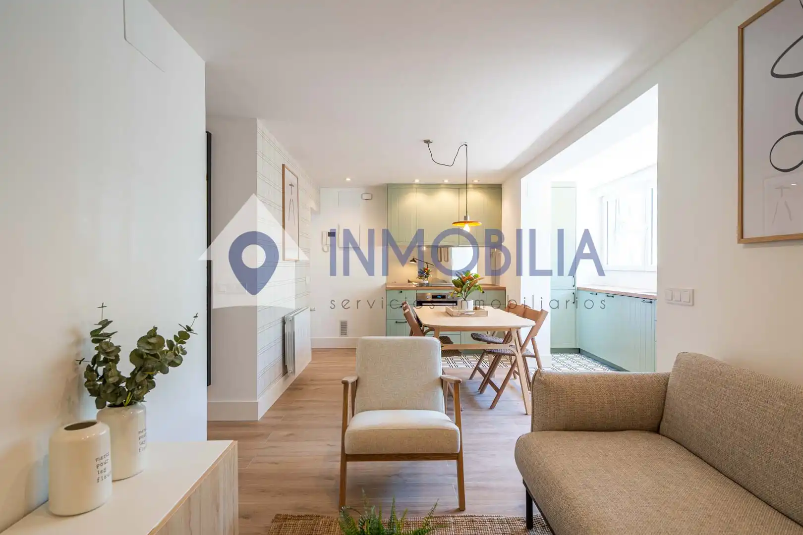Living room of Flat for sale in Madrid  with Air Conditioner and Heating