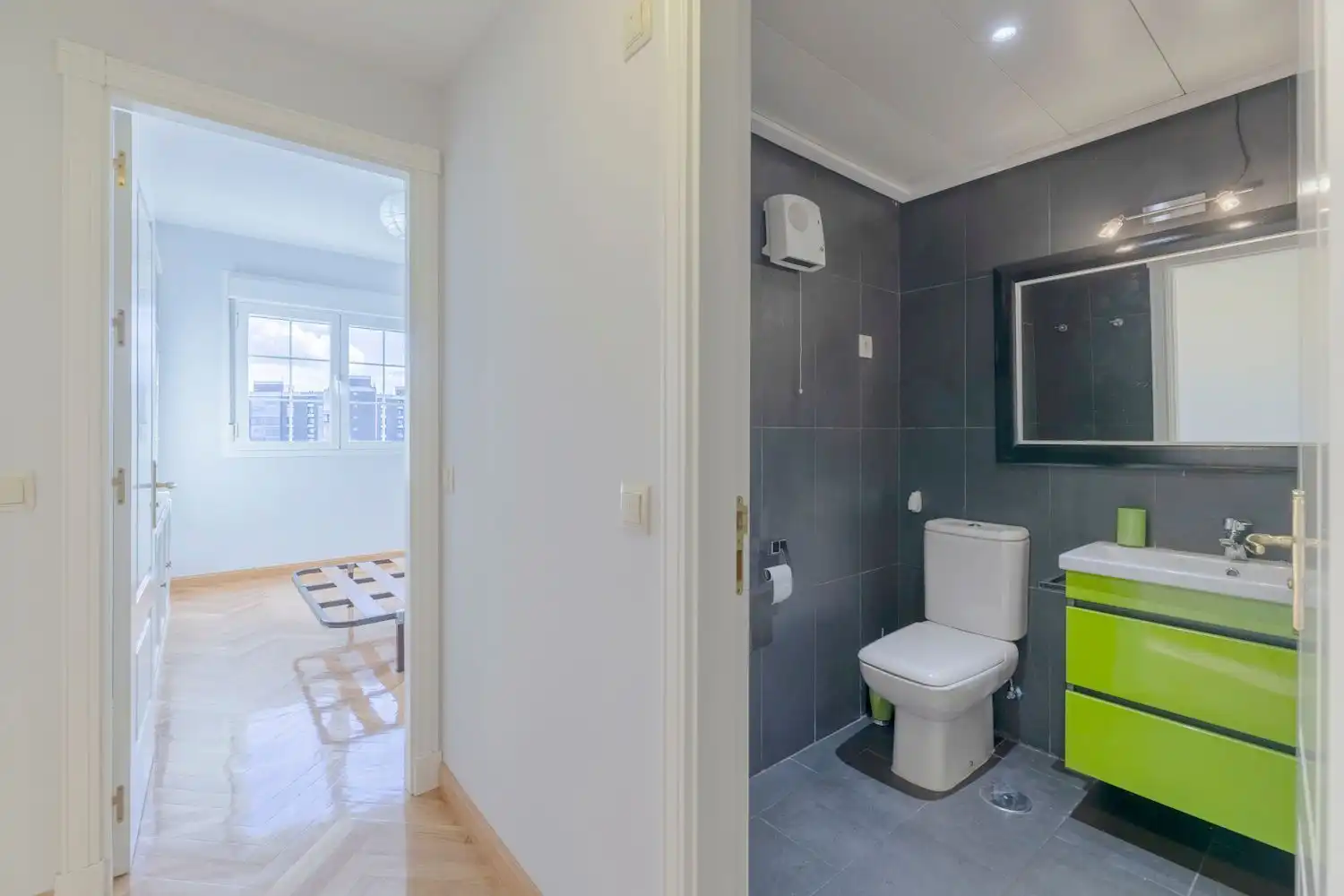 Bathroom of Flat for rent in Hortaleza
