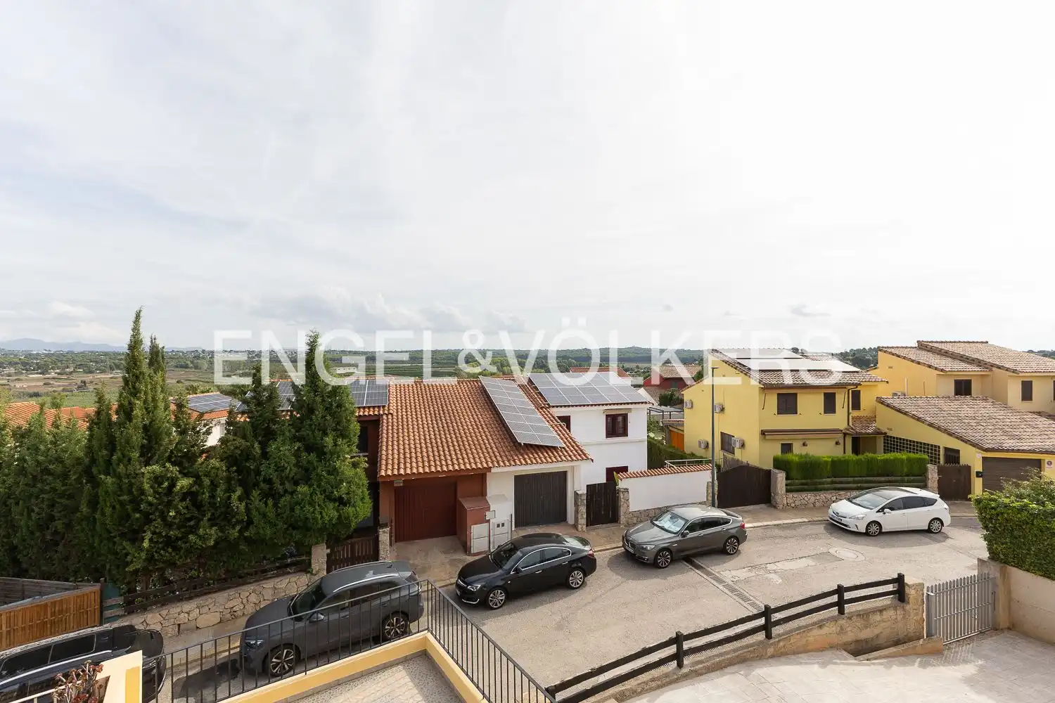 Exterior view of Houses for rent in Riba-roja de Túria, Valencia