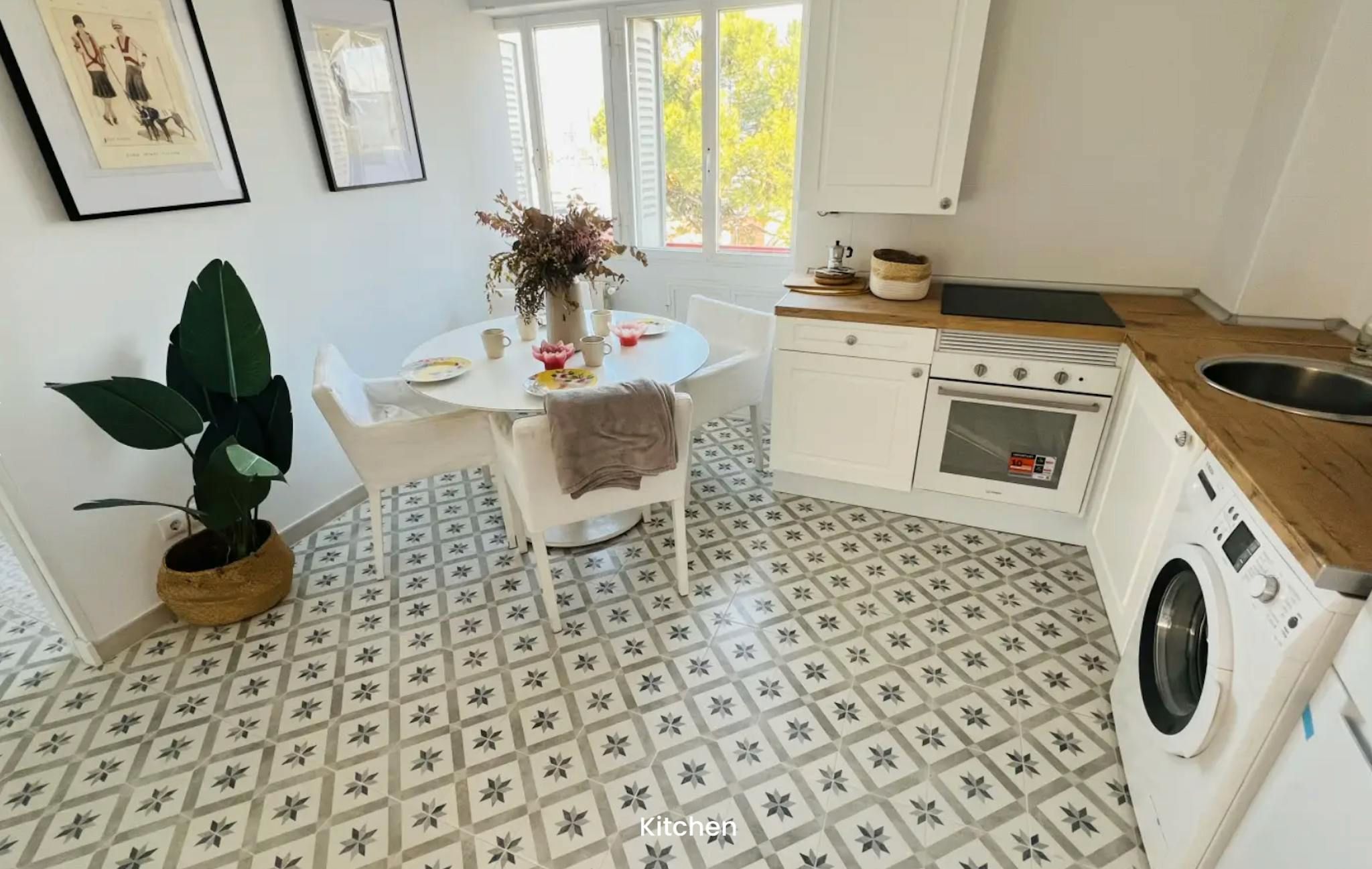 Cuina de Pis de lloguer en  Madrid Capital amb Calefacció, Moblat i Rentadora