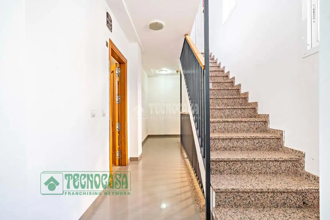 Flat for sale in Roquetas de Mar  with Furnished and Balcony