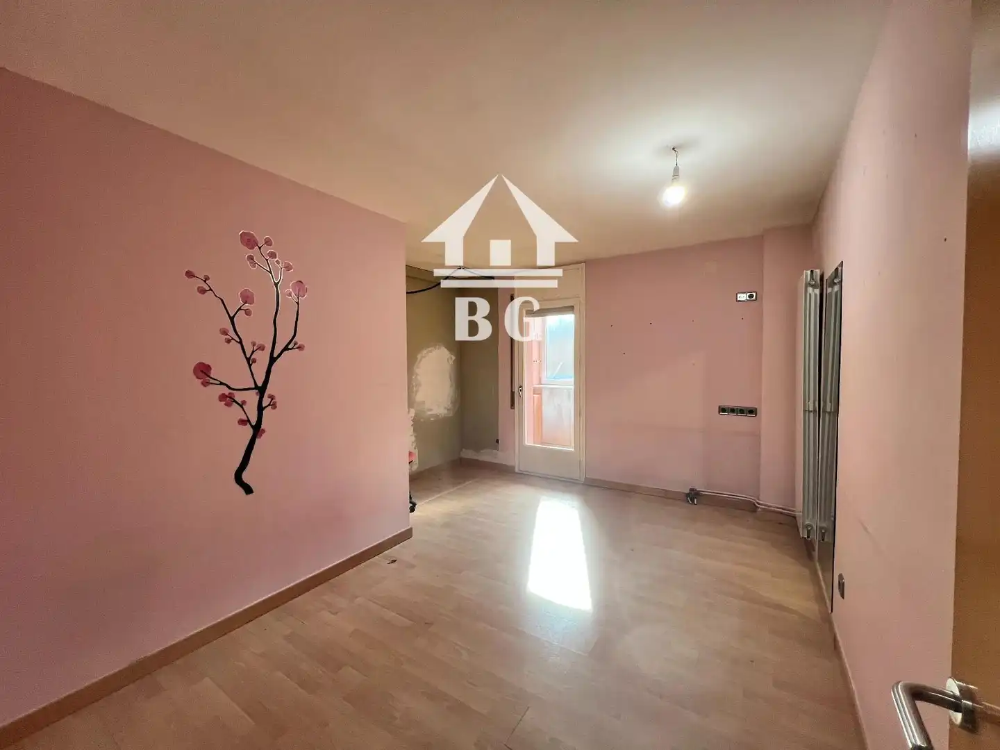 Schlafzimmer von Wohnung zum Verkauf in Ripoll mit Heizung, Terrasse und Abstellraum