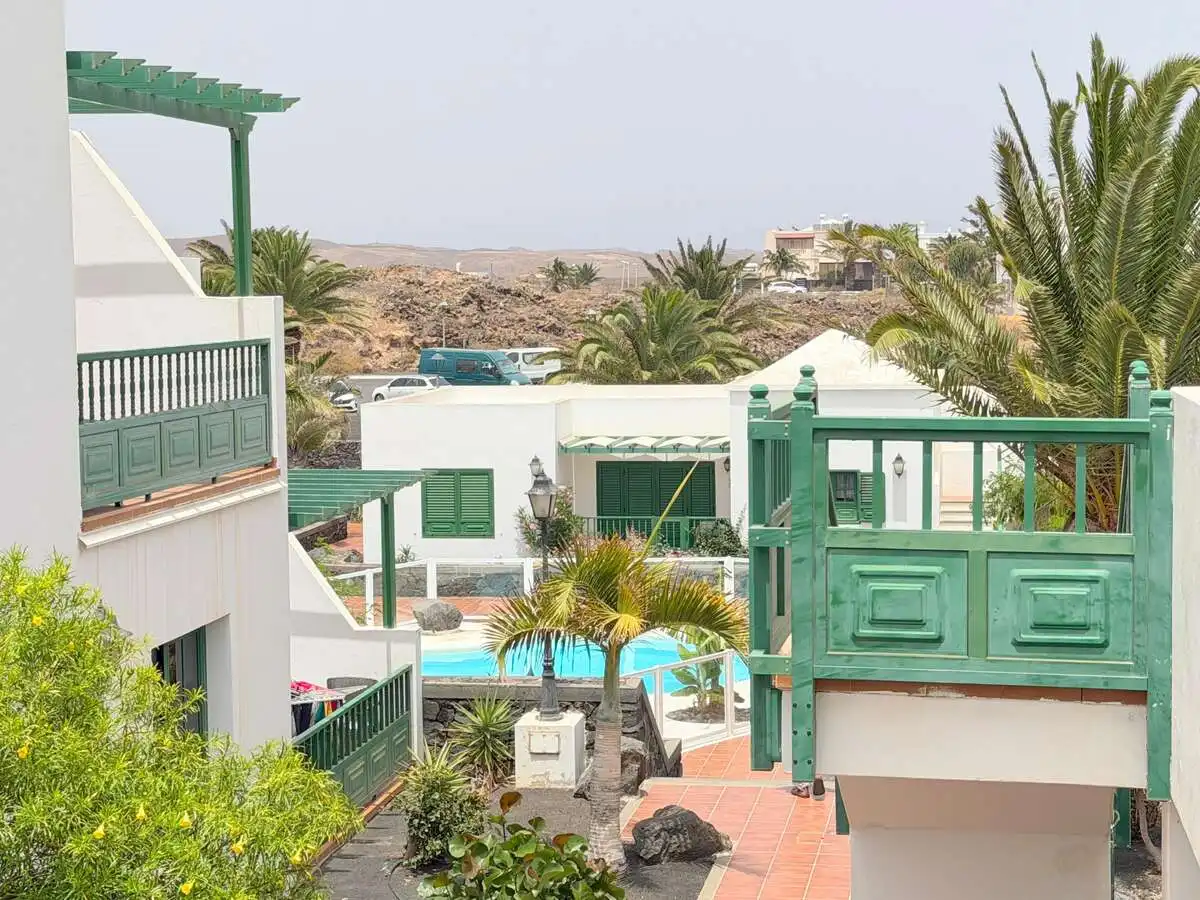 Außenansicht von Wohnungen zum Verkauf in Teguise mit Gemeinschaftspool