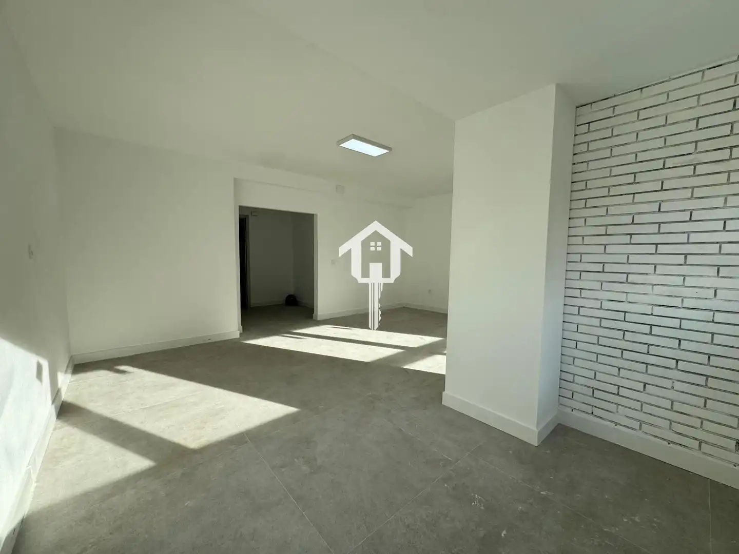 Wohnung zum Verkauf in Alicante / Alacant mit Privatgarten und Terrasse