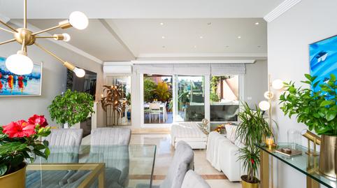 Foto 2 de Casa adosada en venda a Bahía de Marbella, Málaga