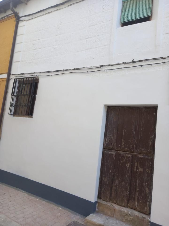 Exterior view of Country house for sale in Fuentes de Valdepero