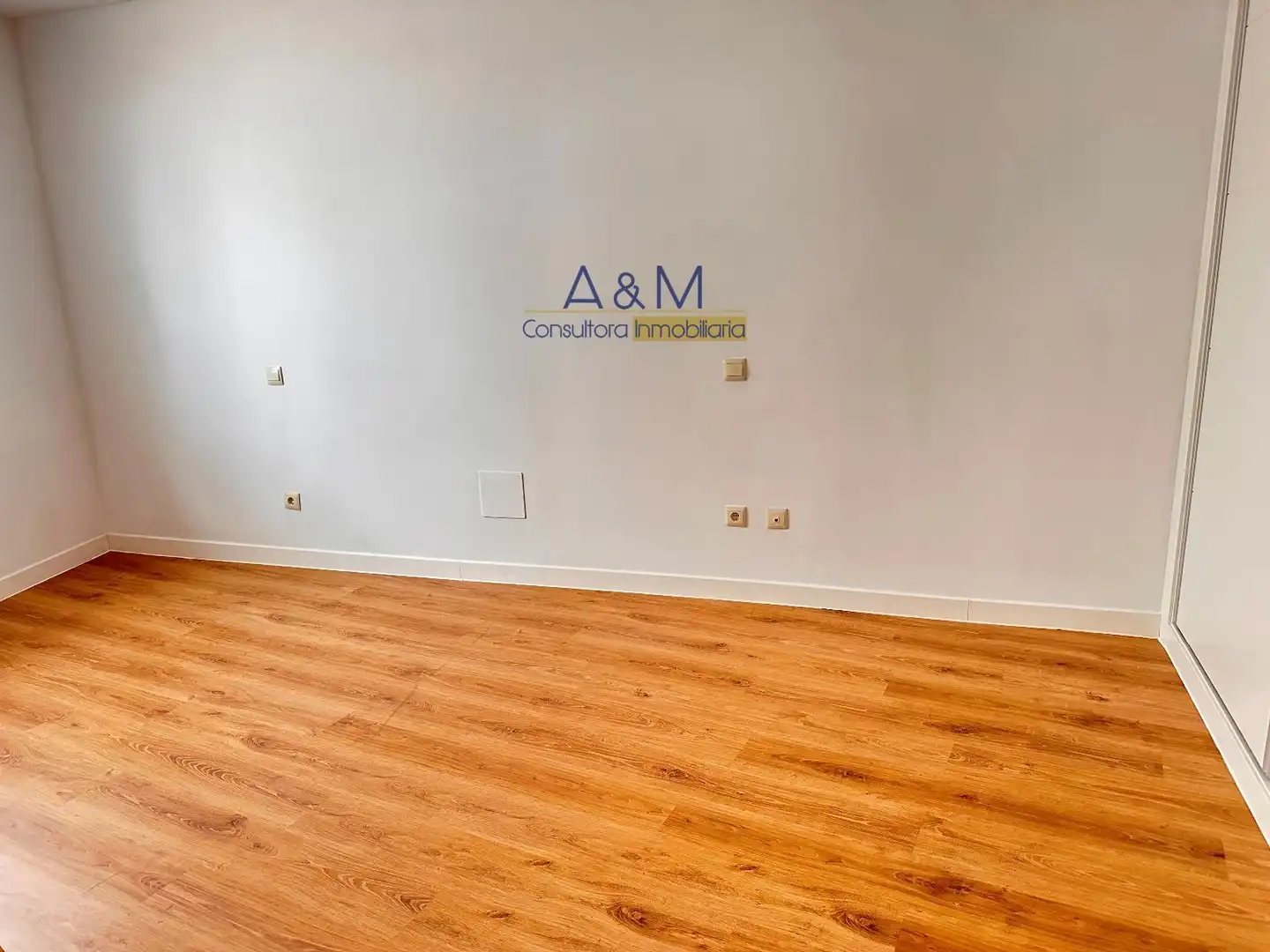 Piso de alquiler en General Almirante, Centro