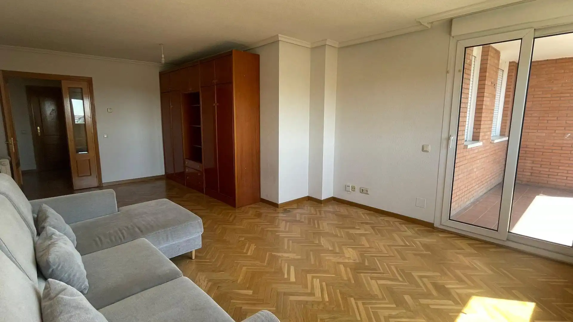 Flat for rent in REY JUAN CARLOS I, El Carrascal