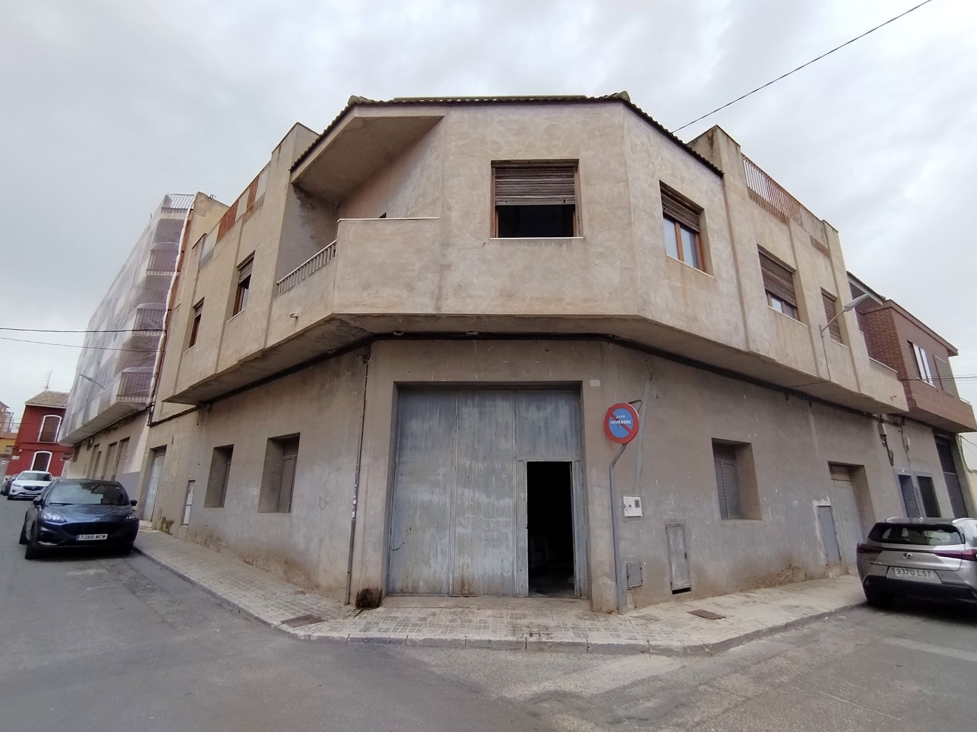 Vista exterior de Edificio en venta en Monforte del Cid