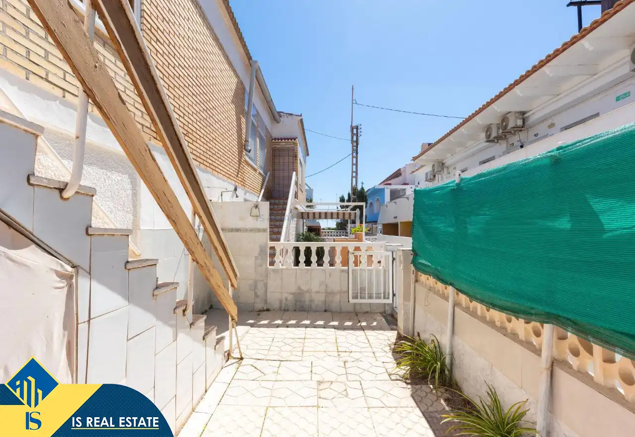 Exterior view of Houses for sale in Torrevieja  with Air Conditioner, Heating and Terrace