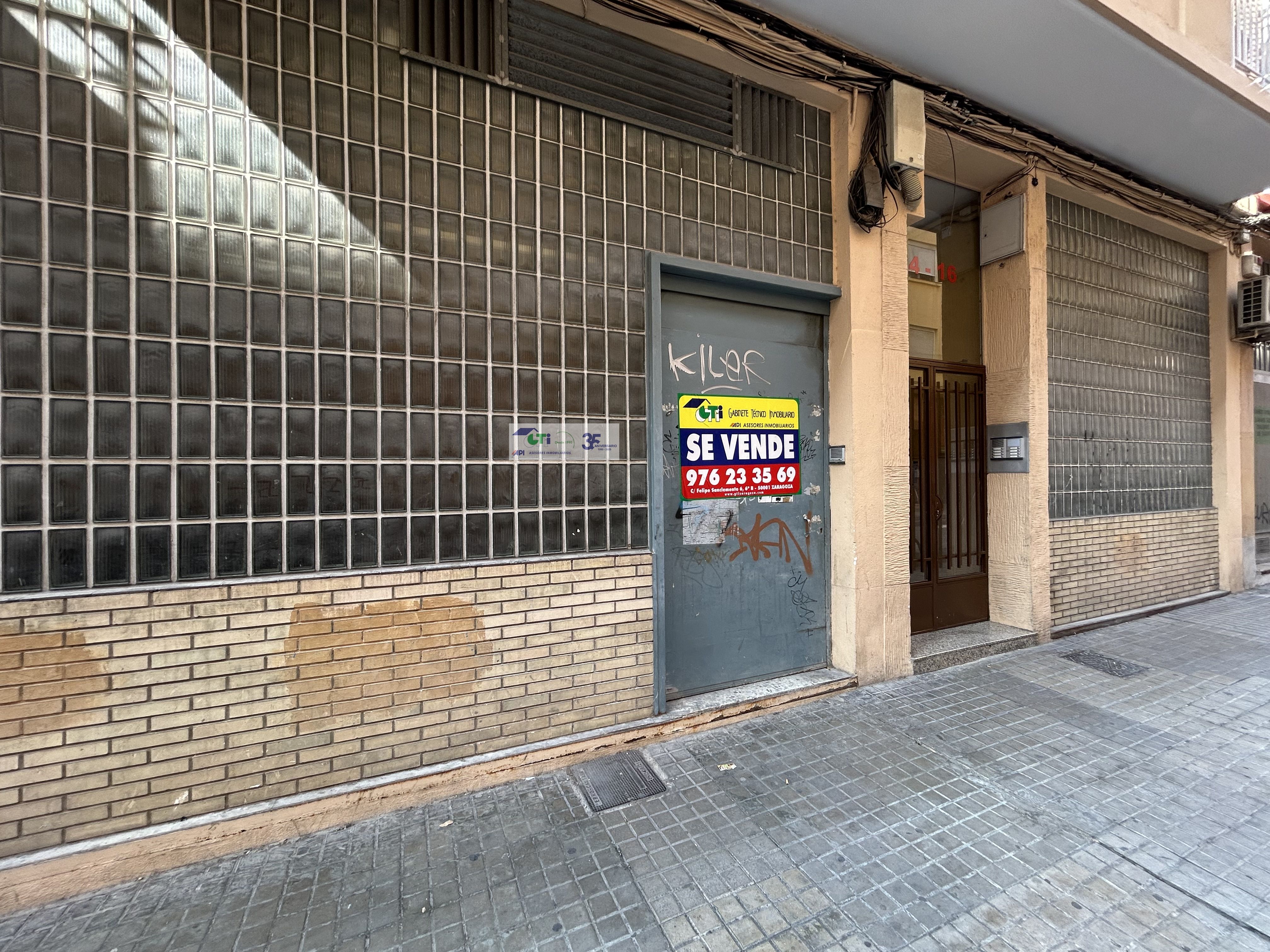 Exterior view of Premises for sale in  Zaragoza Capital
