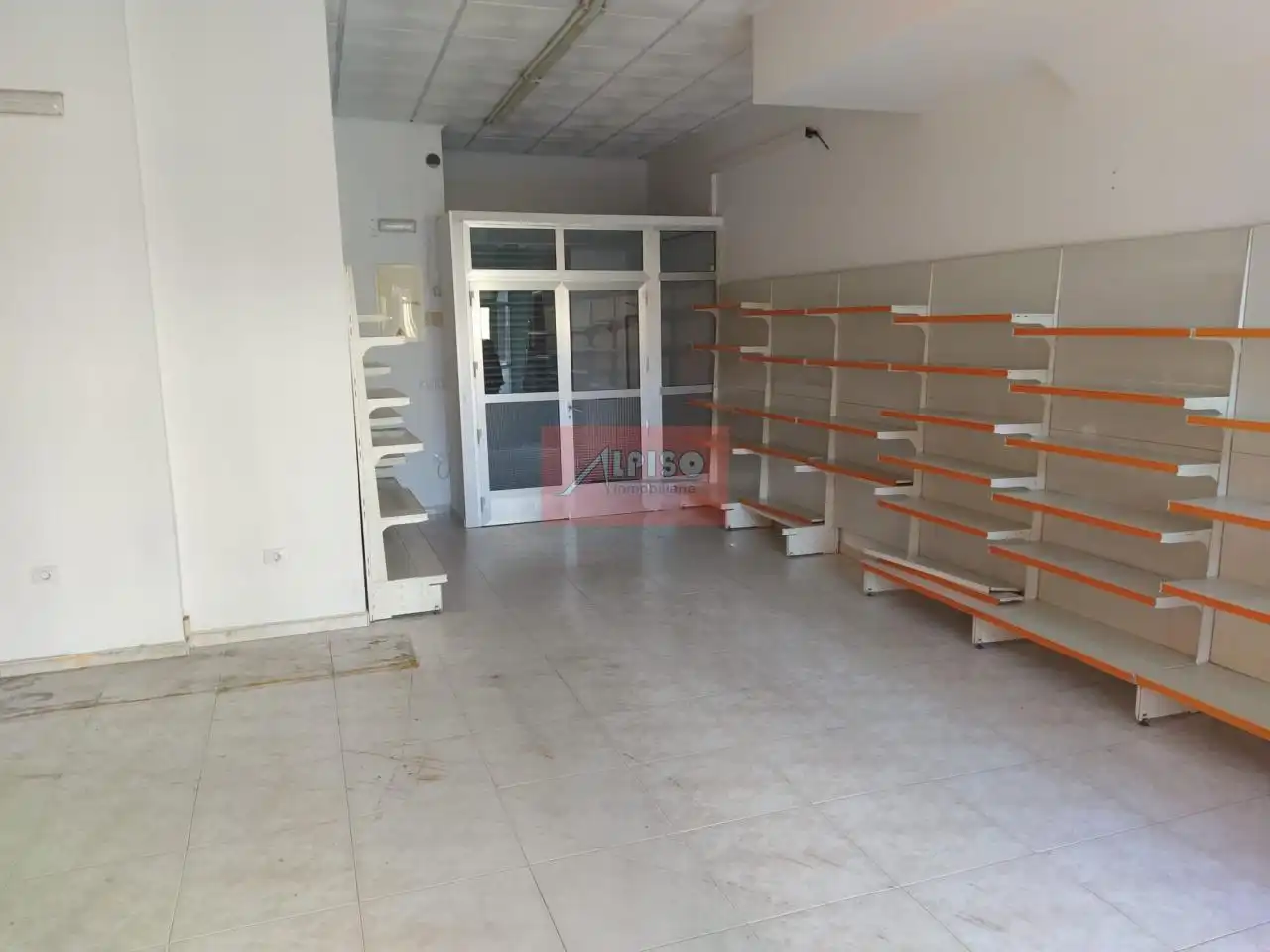 Gewerbefläche zum Verkauf in Ventiun, imagen 19