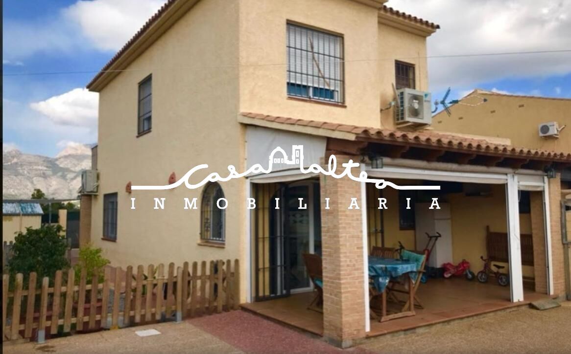 Exterior view of House or chalet for sale in La Nucia  with Air Conditioner, Heating and Private garden
