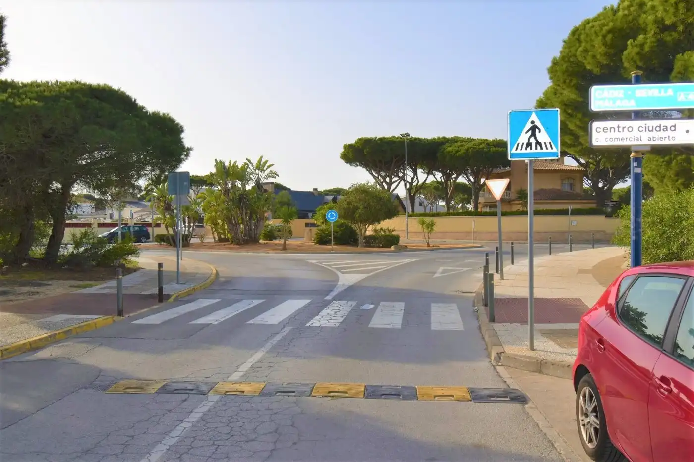 Exterior view of Commercial properties for rent in Chiclana de la Frontera
