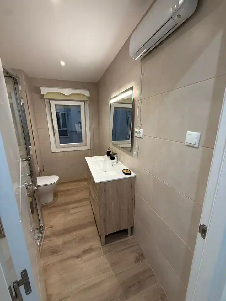 Room in Avenida Portugal.h2, Couto