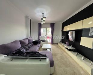 Living room of Flat for sale in La Línea de la Concepción  with Terrace, Storage room and Furnished