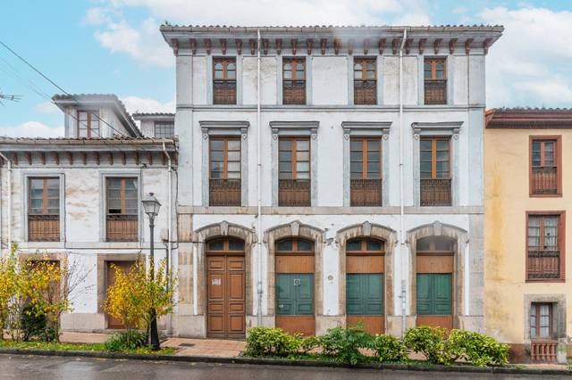 Casa-chalet en Venta en Lugar CALDAS,LAS, 21 en San Claudio - Trubia - Las Caldas