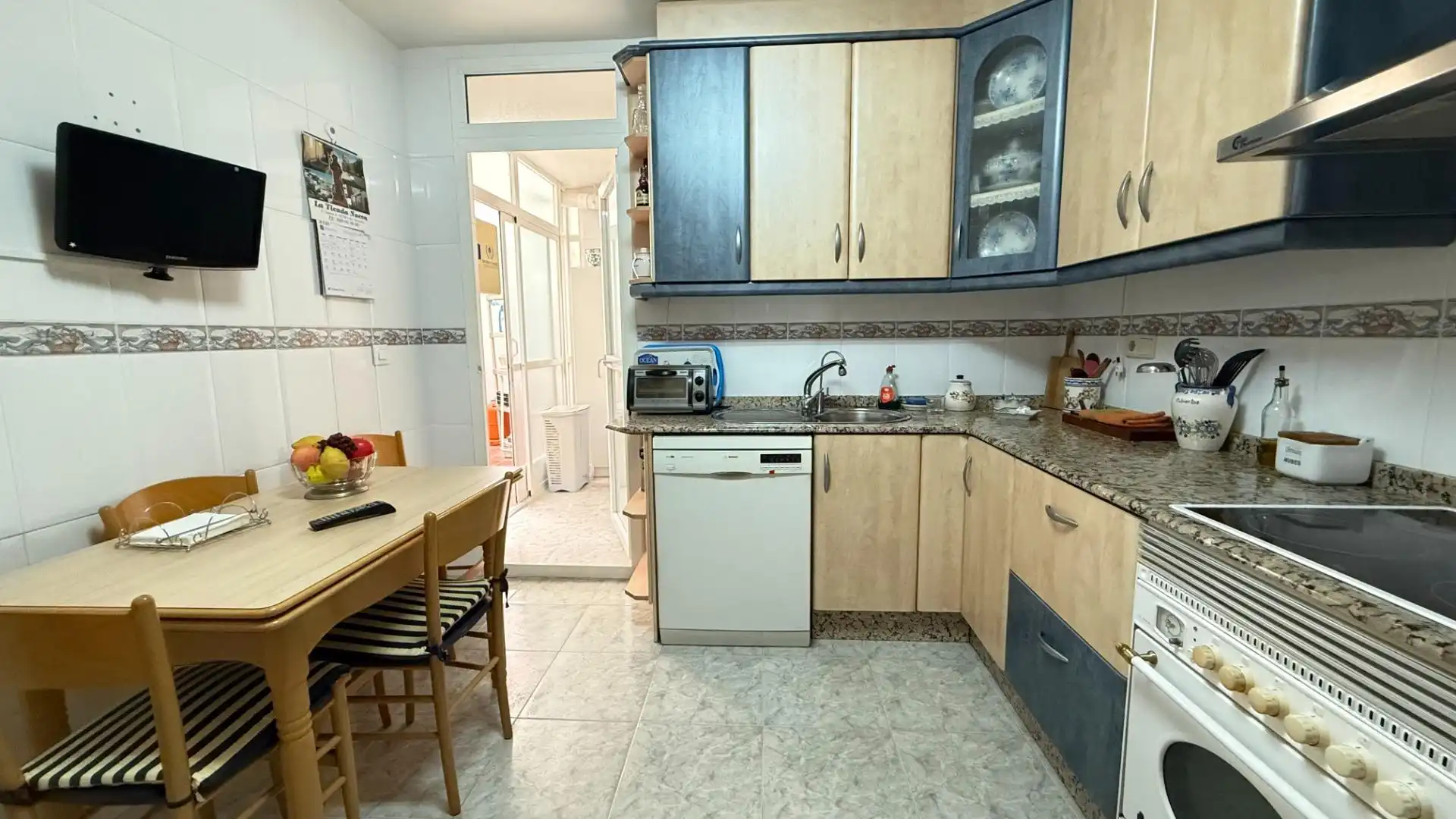 Piso con terraza en venta en Calle ARMANDO MUÑOZ CALERO, imagen 11